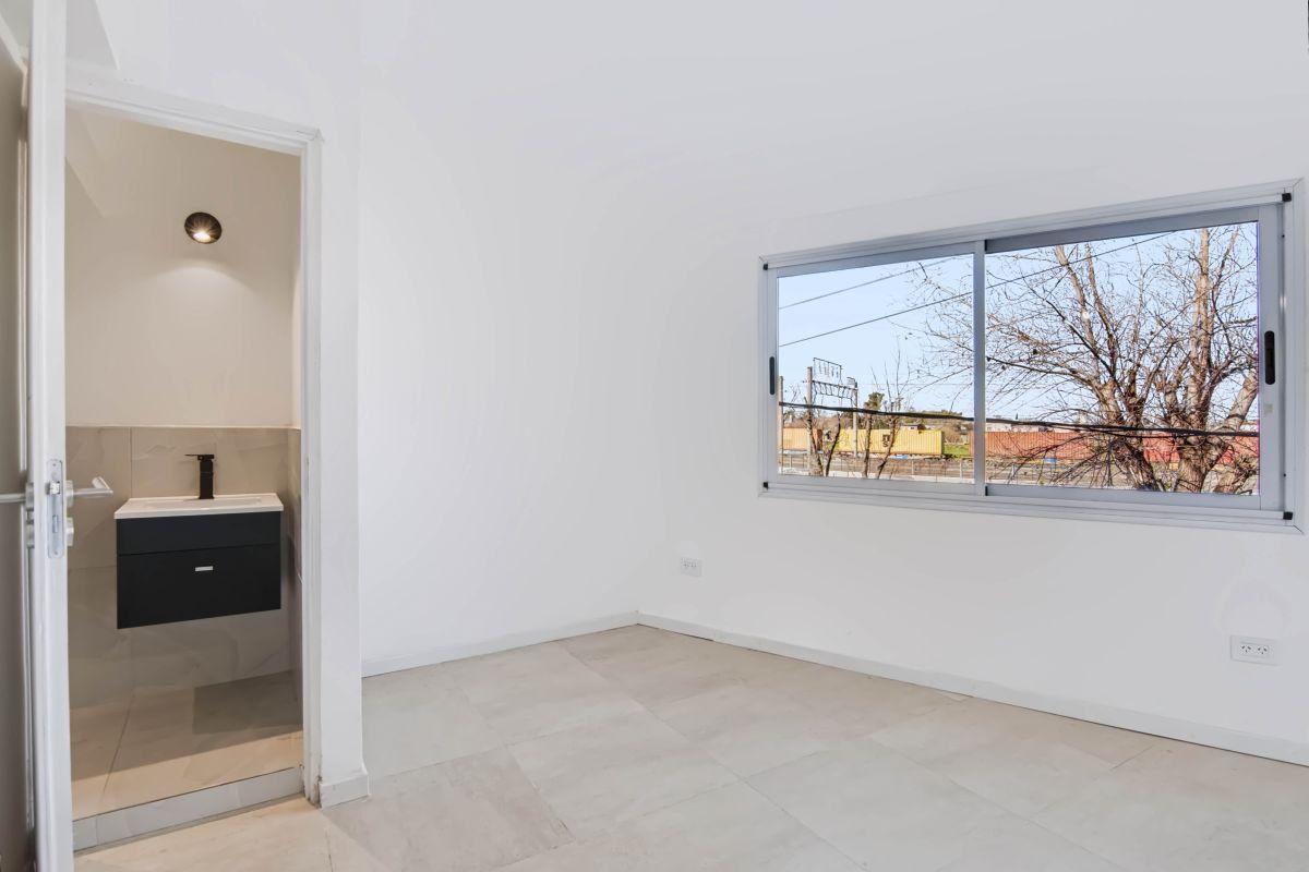 Foto de Venta De Departamento 2 Ambientes Con Terraza En Gerli, Avellaneda, imagen 2