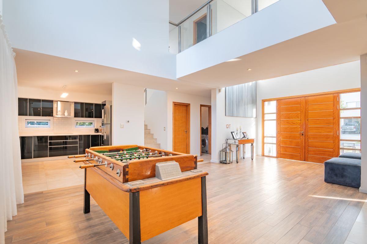 Foto de Alquiler de exclusiva casa 5 ambientes Barrio Privado Nuevo Quilmes, imagen 5