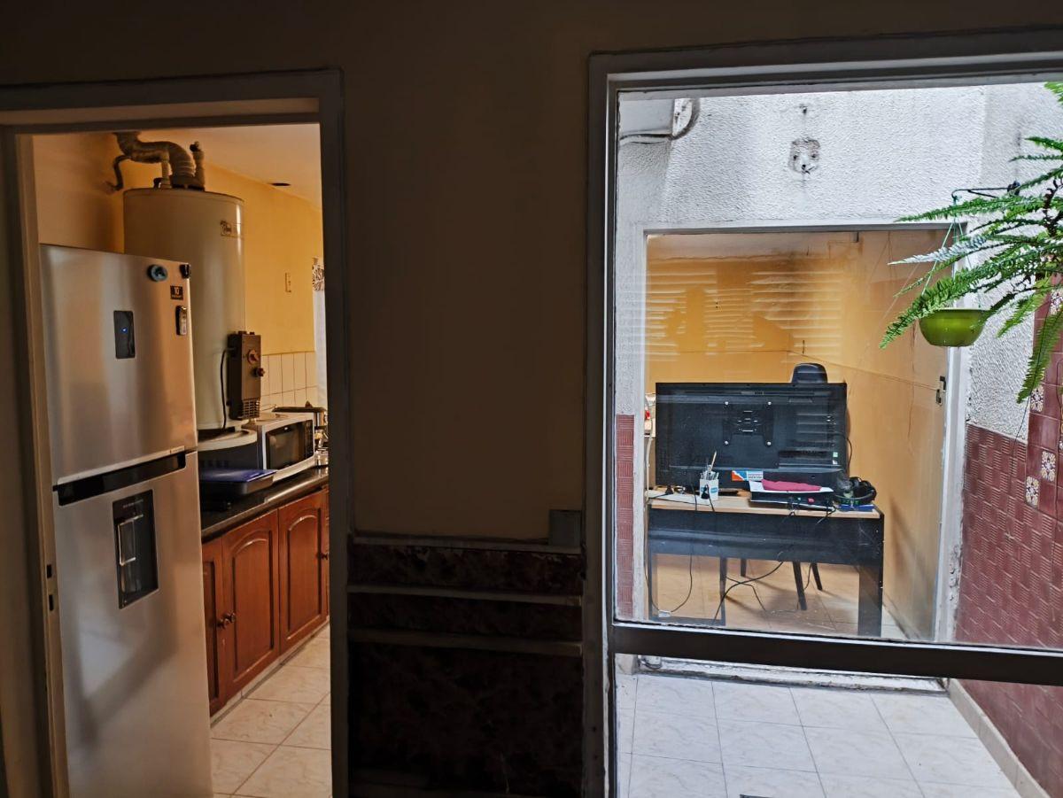 Foto de CASA EN VENTA - CUATRO DORMITORIOS, imagen 3