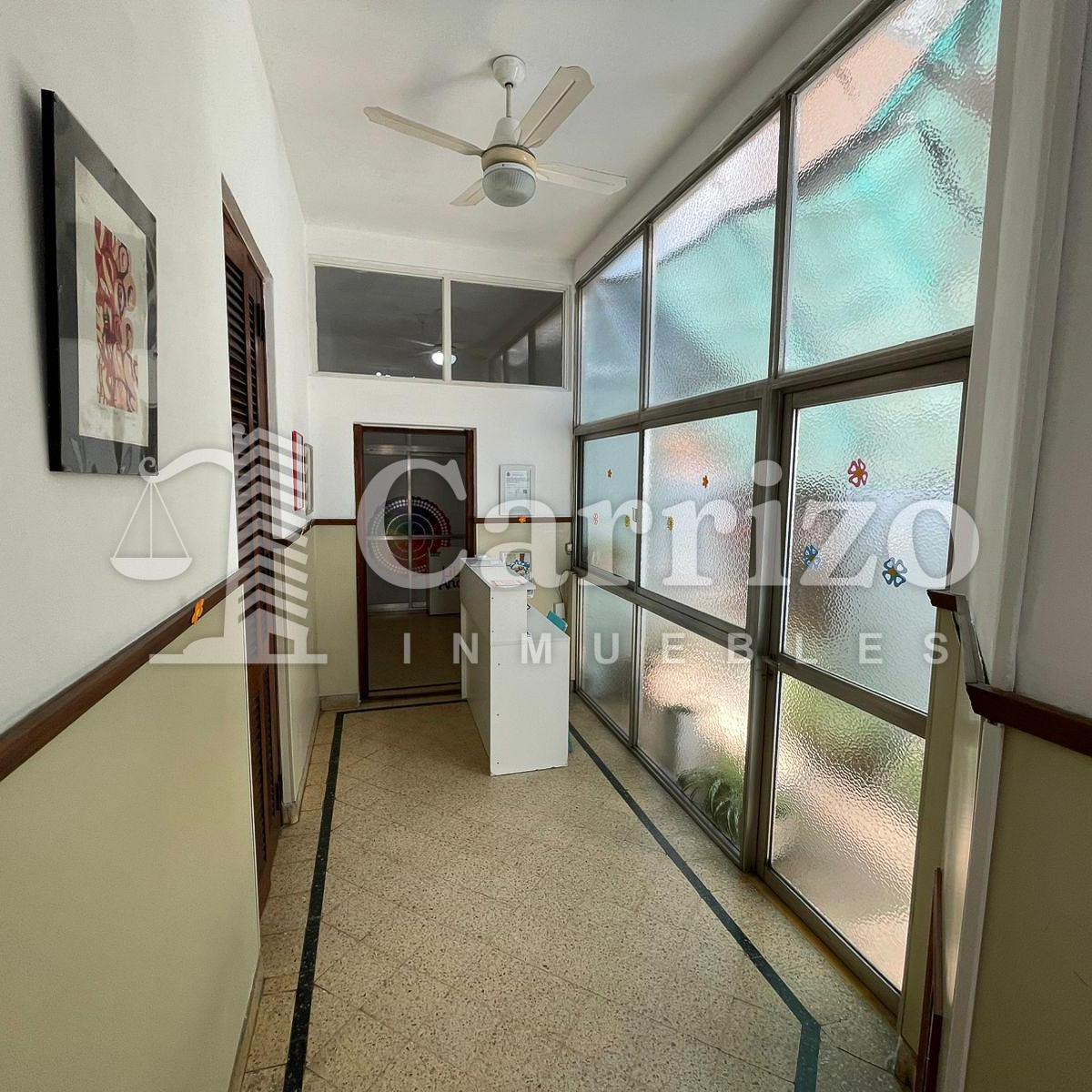Casa en Venta Apto Para Oficinas/consultorios en Morón 2