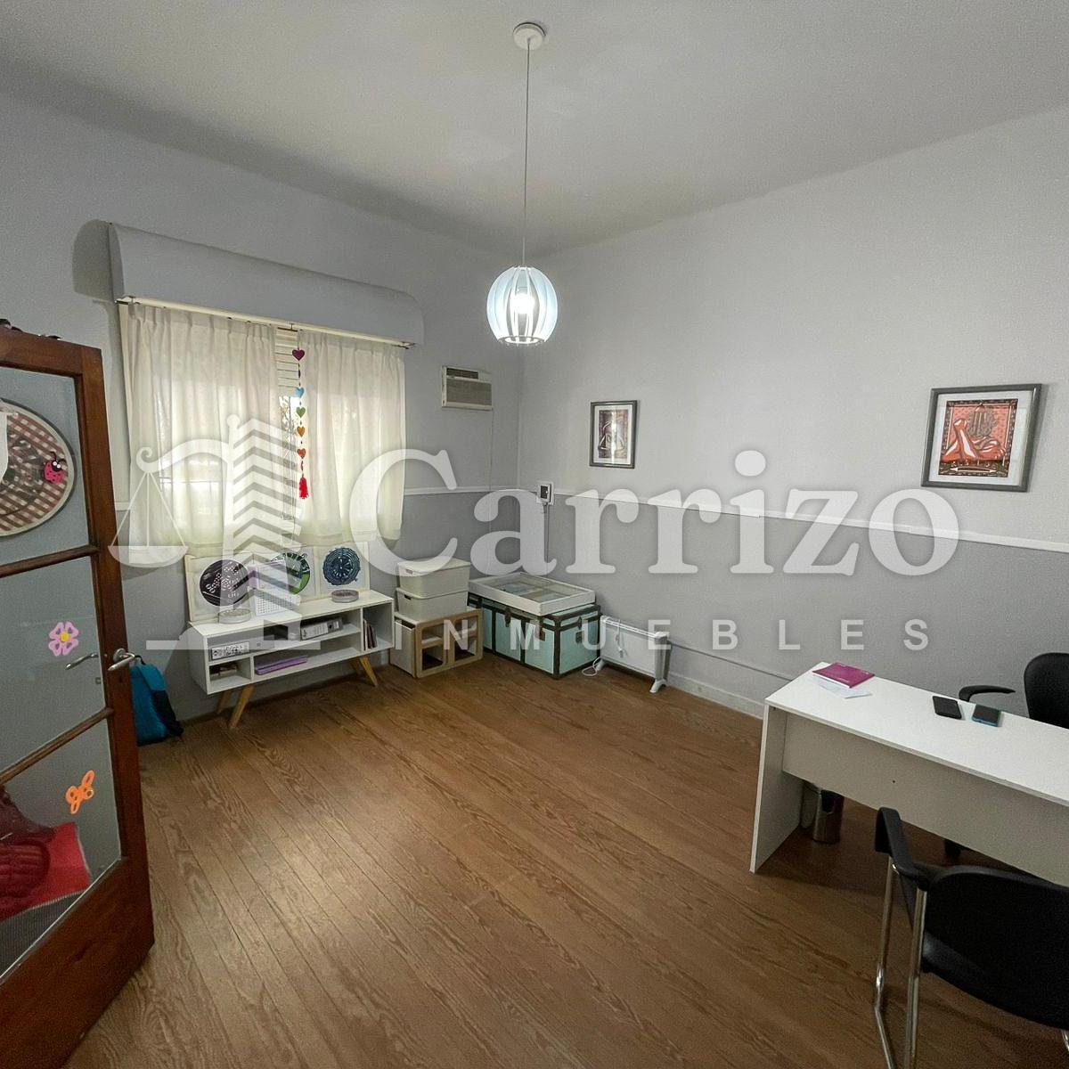 Casa en Venta Apto Para Oficinas/consultorios en Morón 3