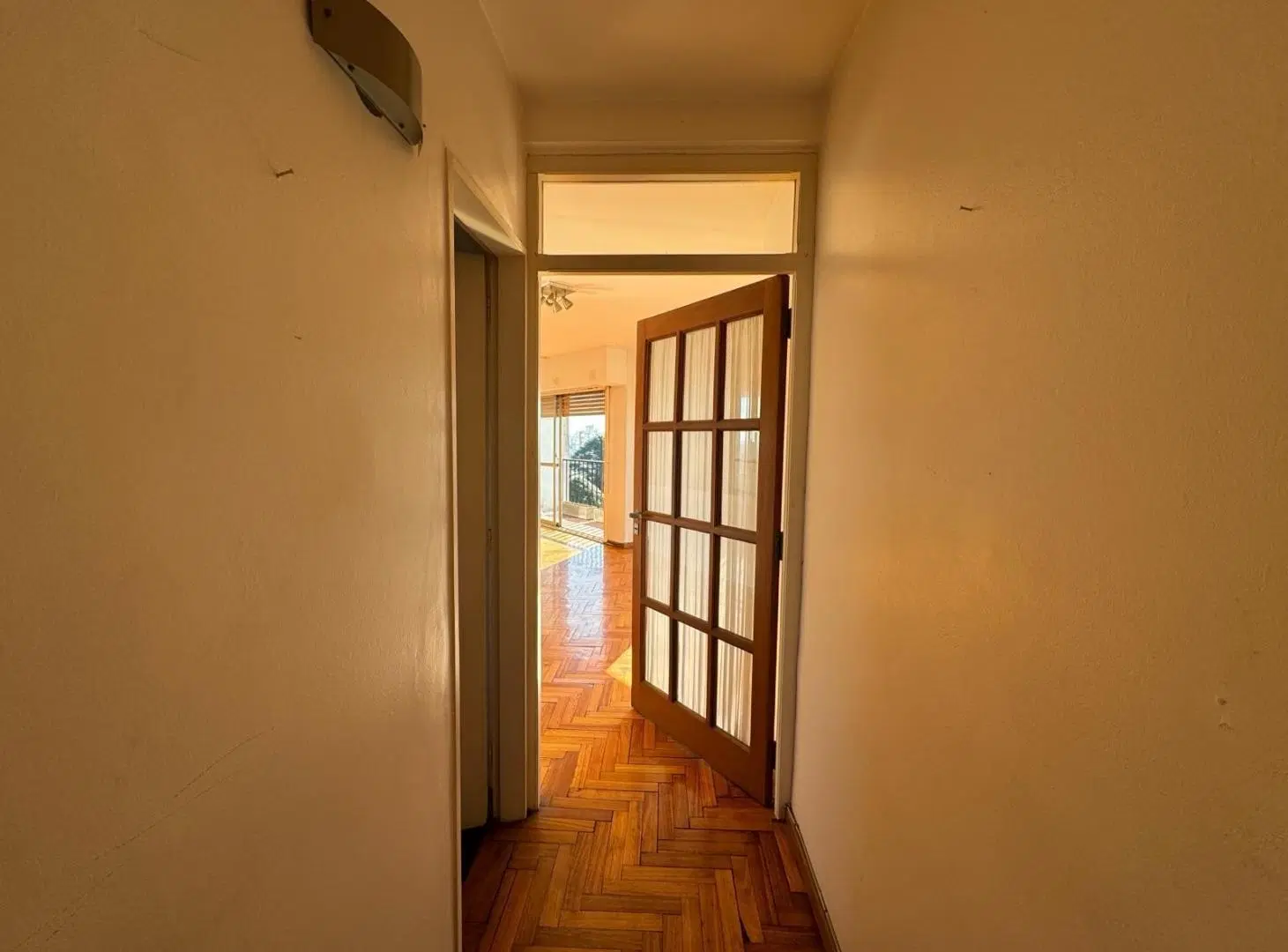 Depto 5 ambientes con cochera en 54 y 1 // Edificio Palacio del Bosque 5