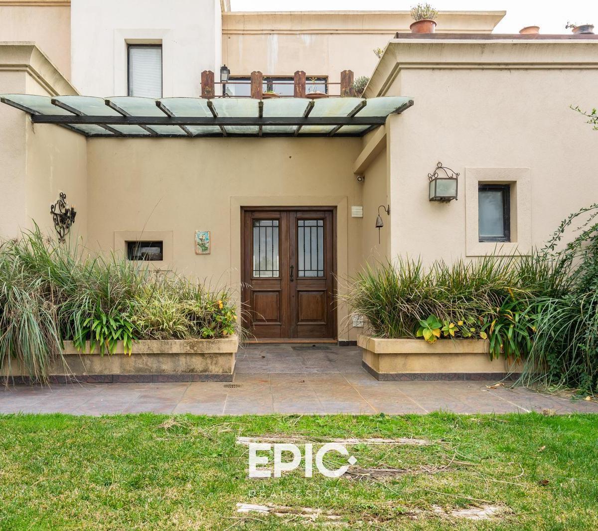 Venta Casa en Residencial I Costa Esmeralda 2