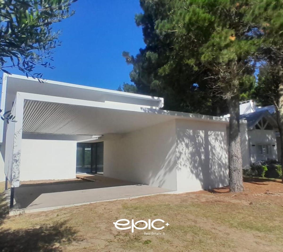 Venta Casa en Senderos IV Costa Esmeralda 3