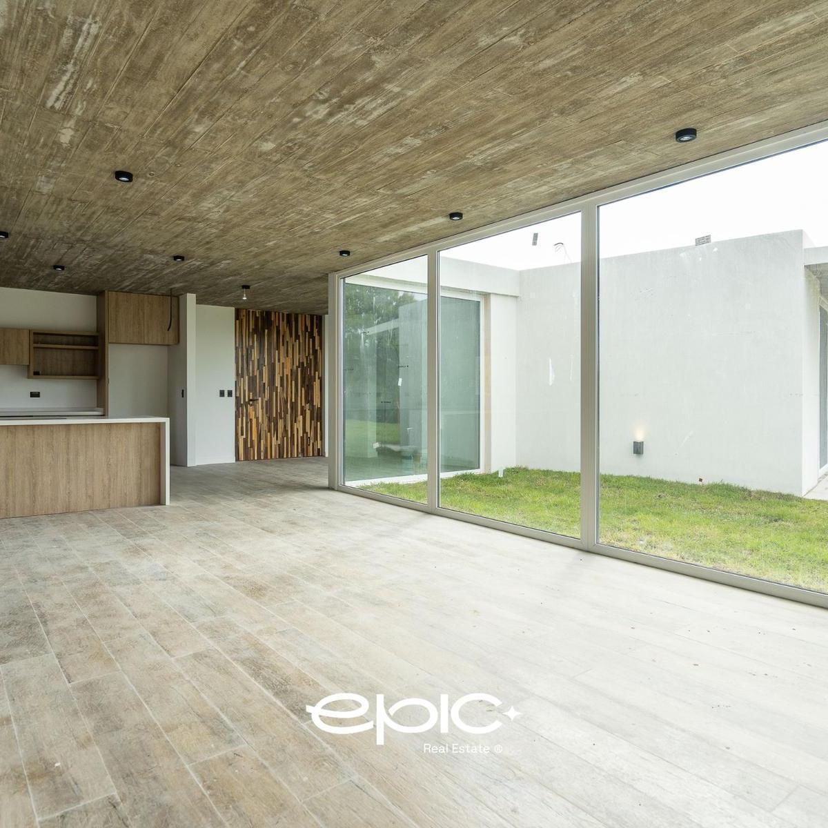 Venta Casa en Senderos IV Costa Esmeralda 5