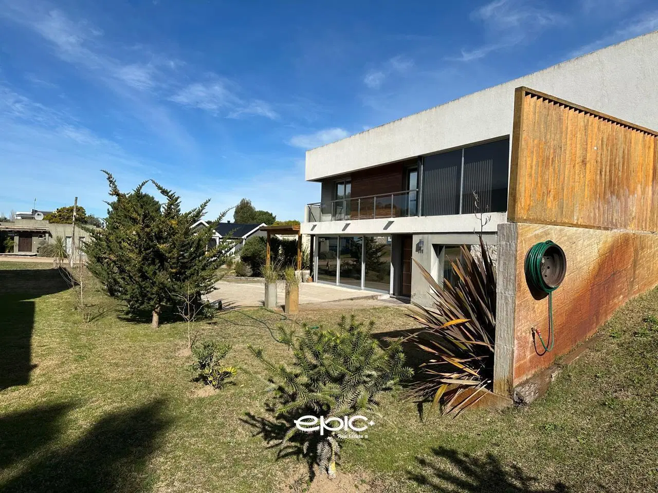 Venta de Casa en Costa Esmeralda 5