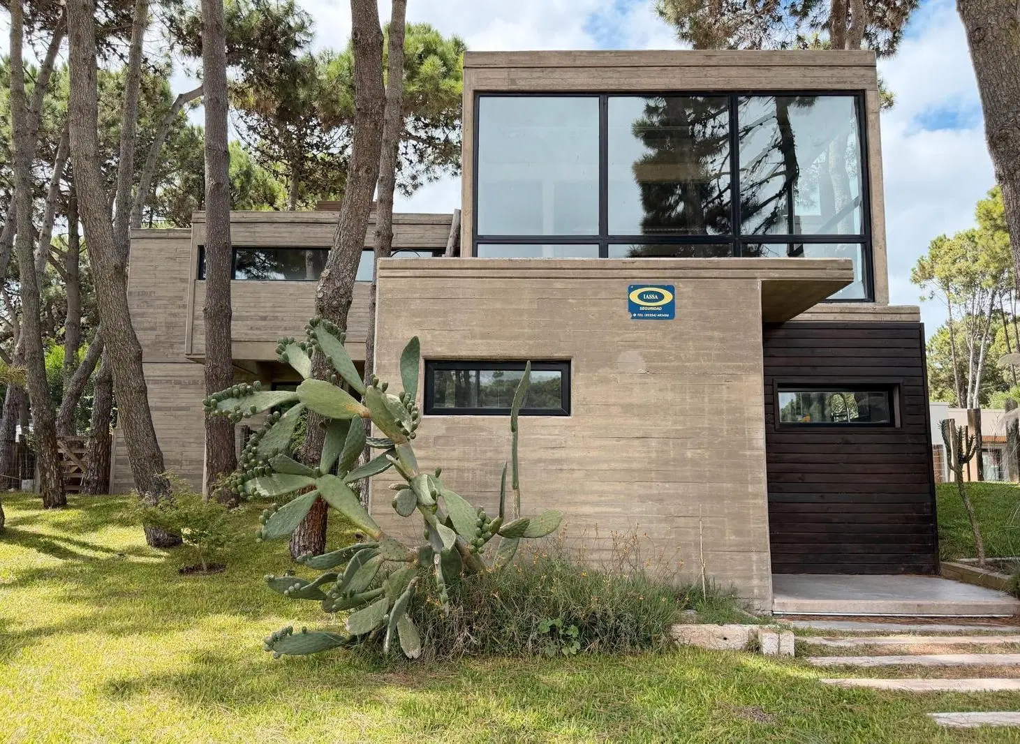 Casa en Pinamar en venta hormigón visto 1