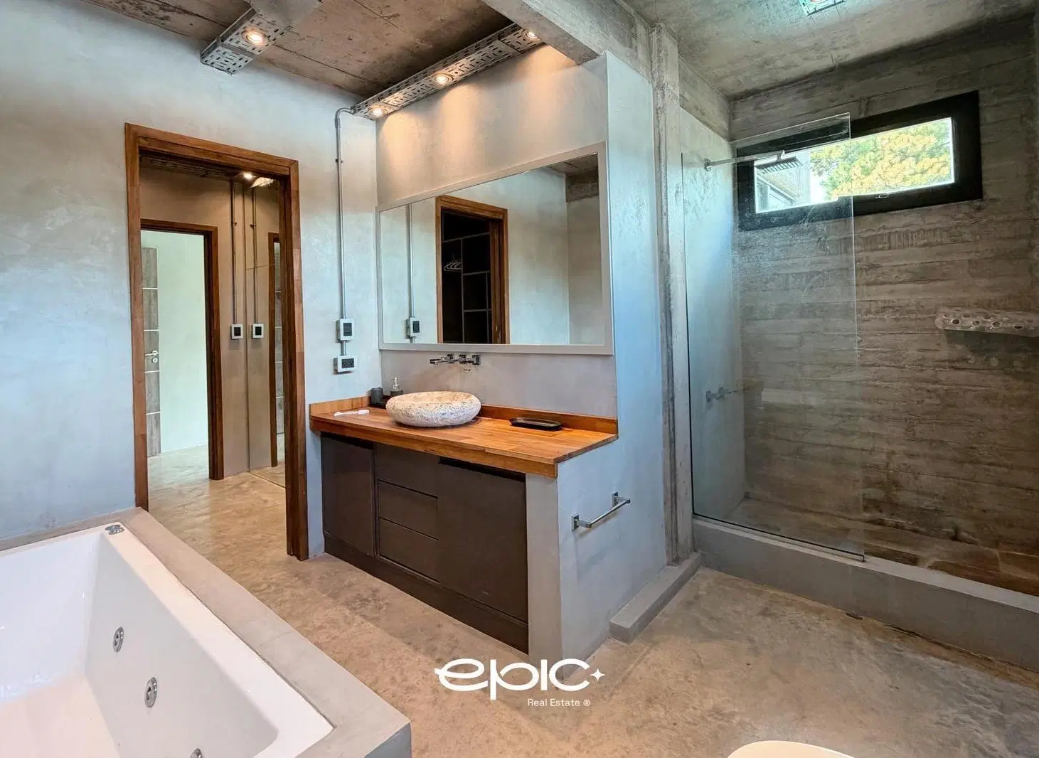 Casa en Venta en Pinamar de Hormigon Visto 8