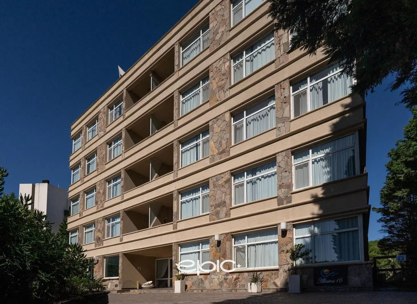 Venta Departamento en Cariló frente al mar 2