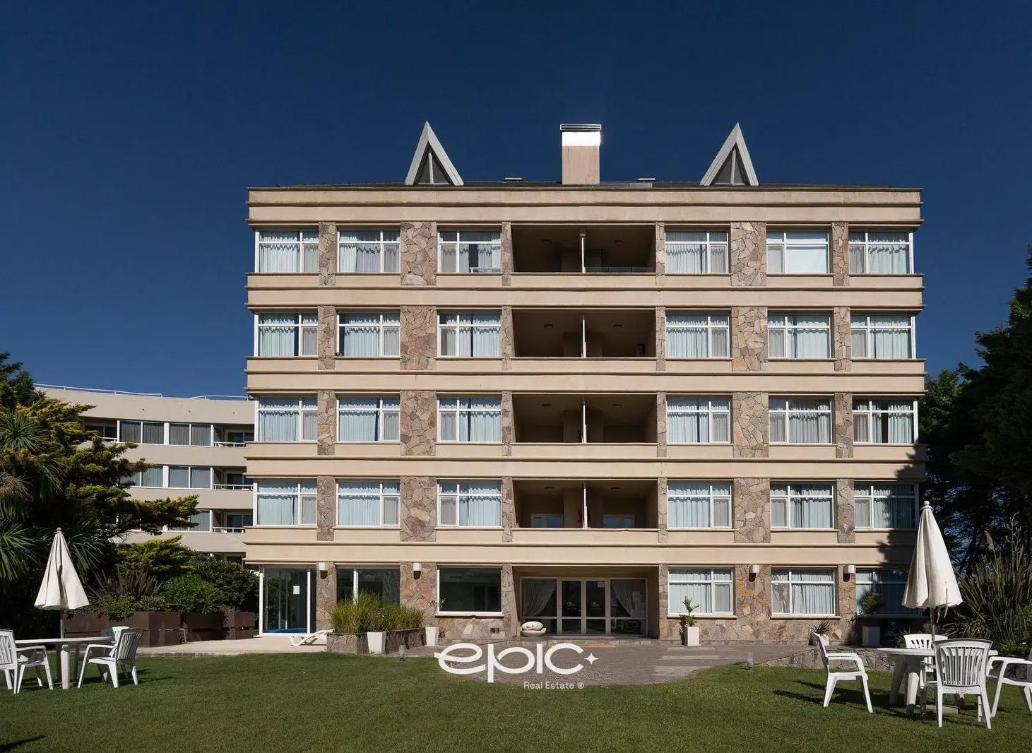 Venta Departamento en Cariló frente al mar 8