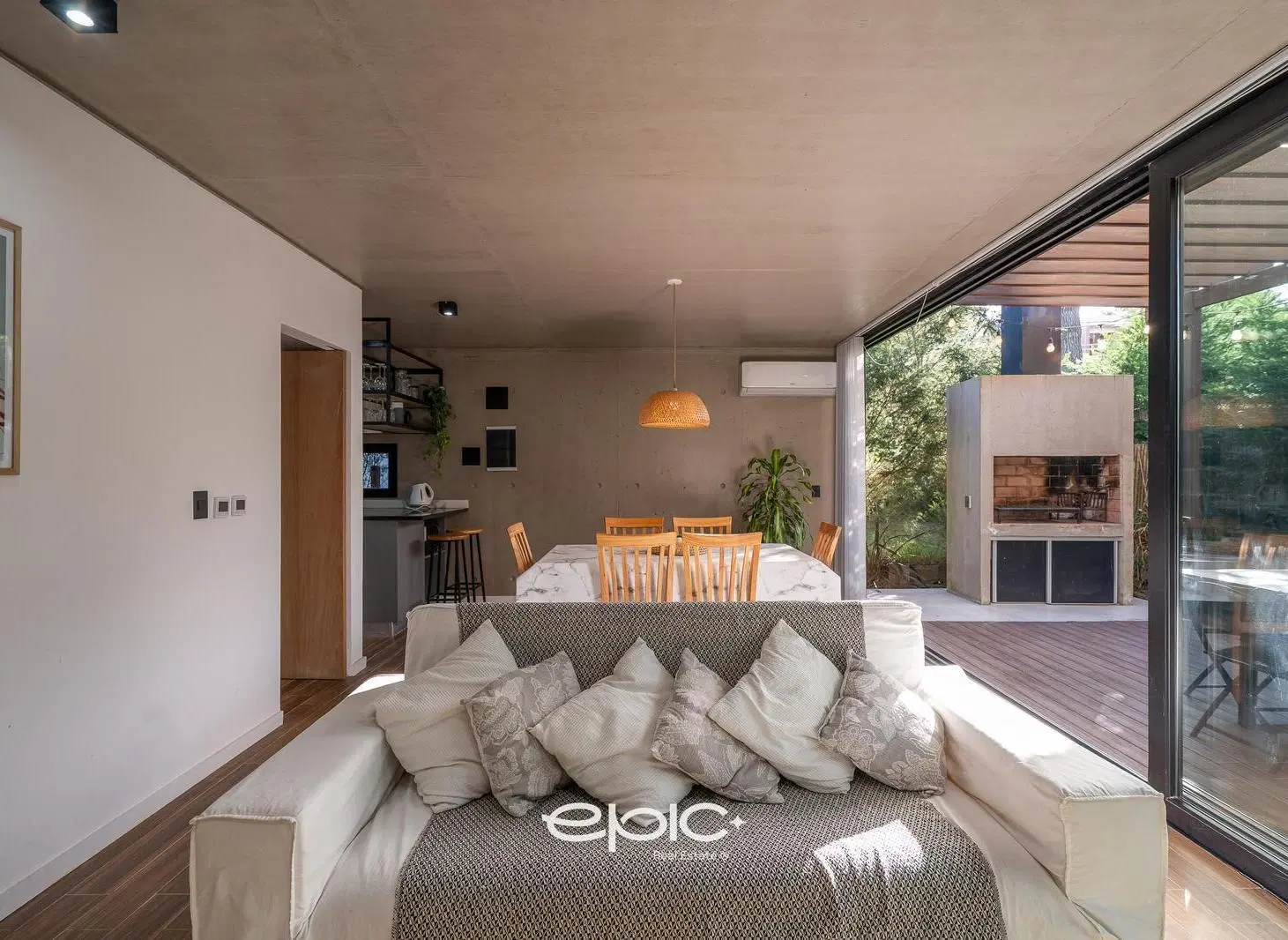 Casa en Venta en Pinamar Norte con seguridad 2