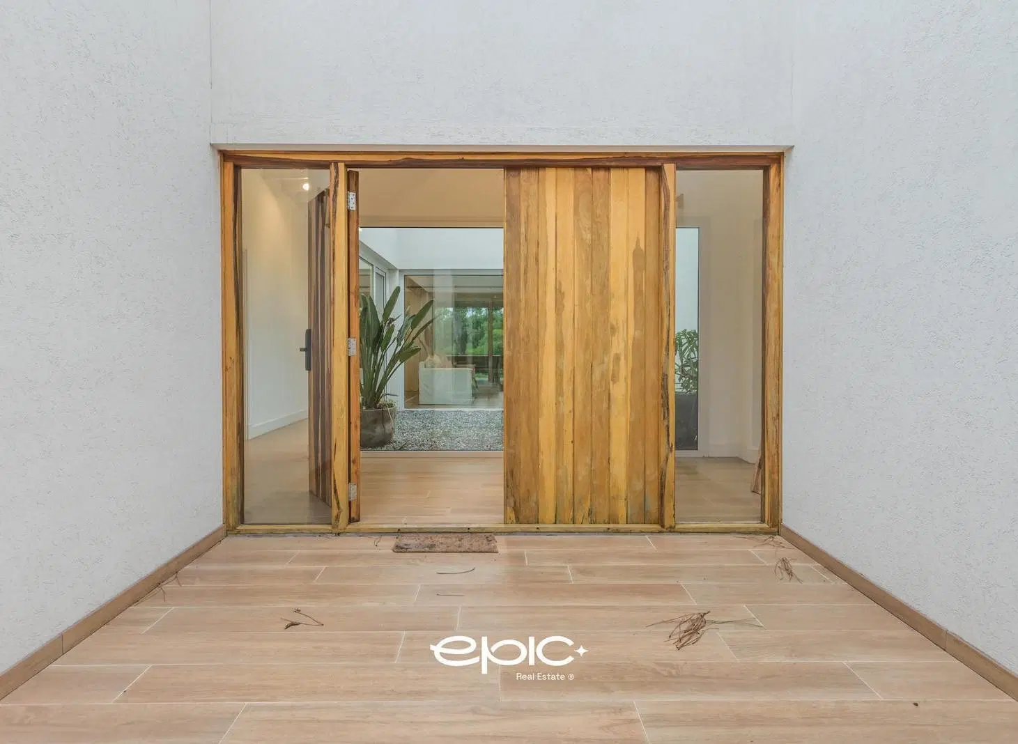 Casa en venta Costa Esmeralda Golf con gas natural y pileta 4