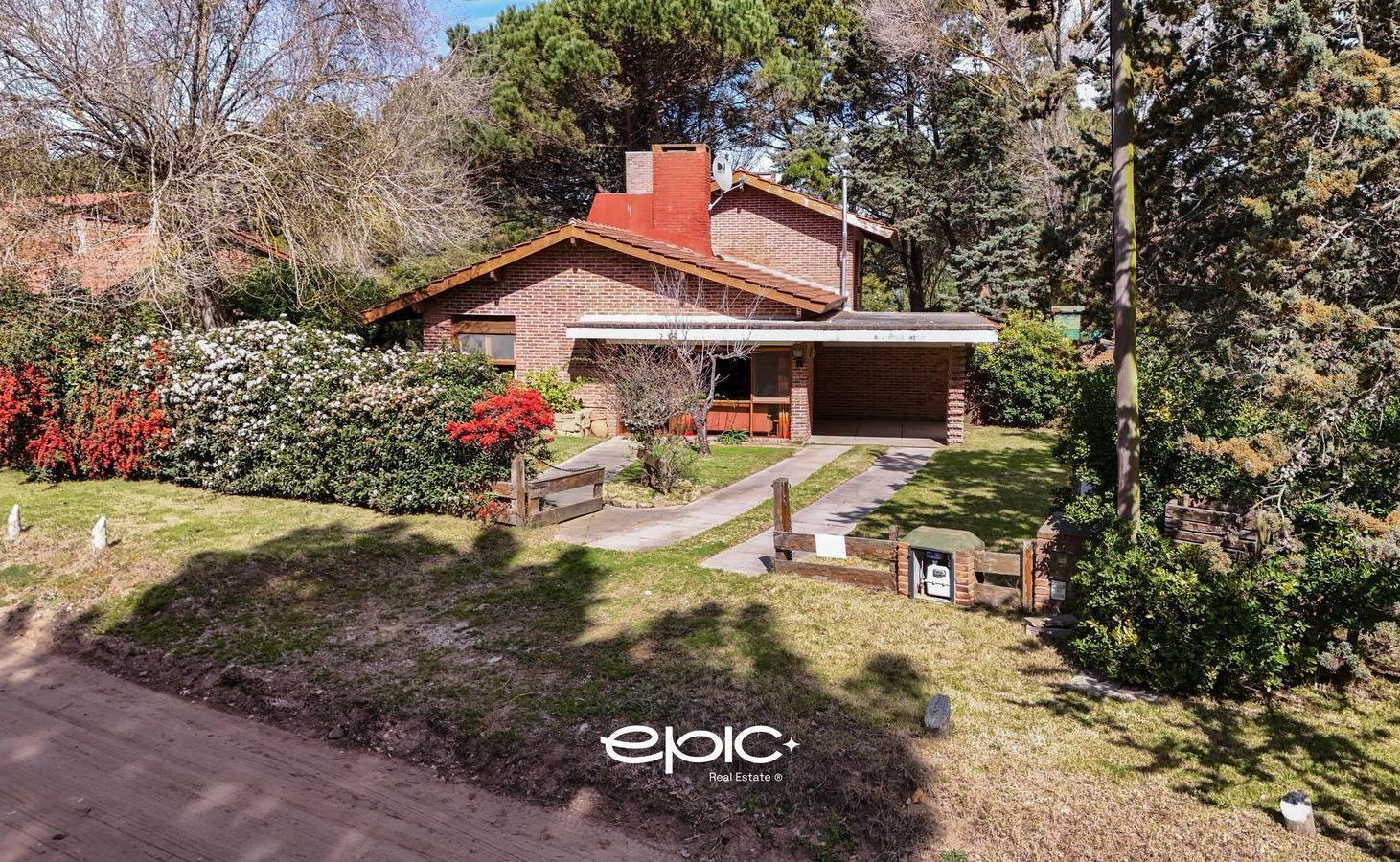 Foto de Casa 5 ambientes a la venta Pinamar Golf Viejo, imagen 2