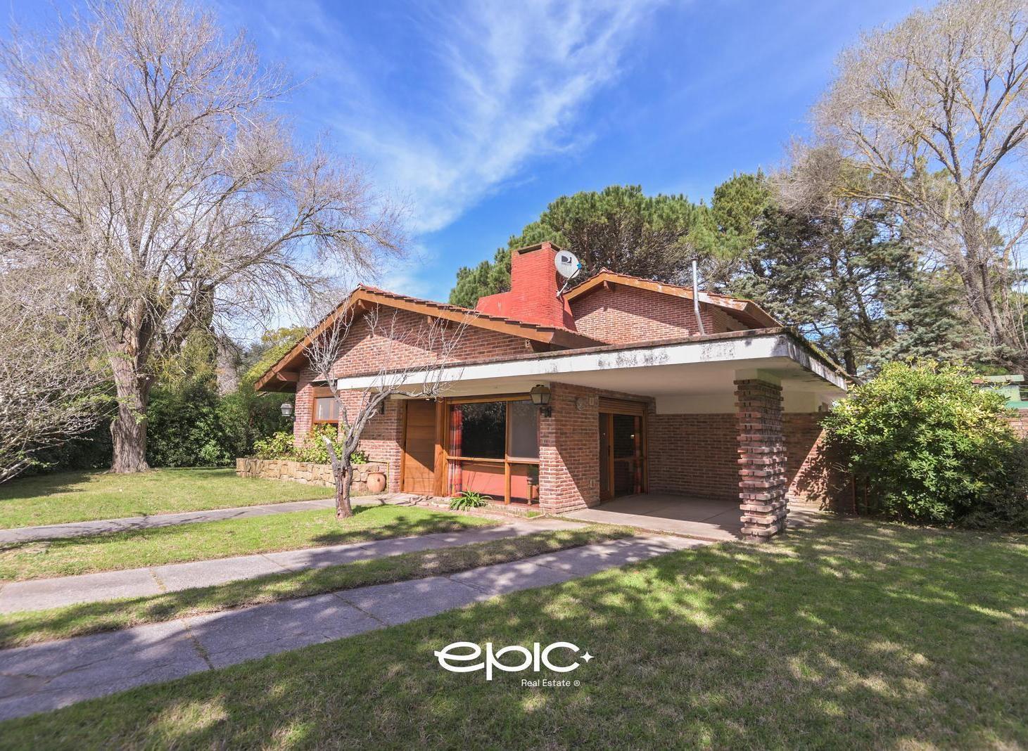 Foto de Casa 5 ambientes a la venta Pinamar Golf Viejo, imagen 1