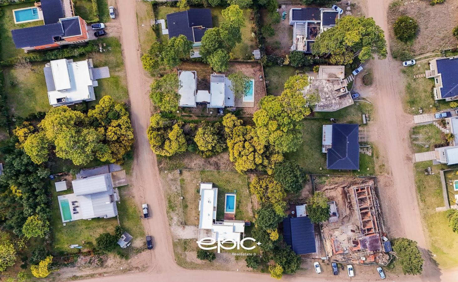 Foto de Lote en venta en Carilo, imagen 1