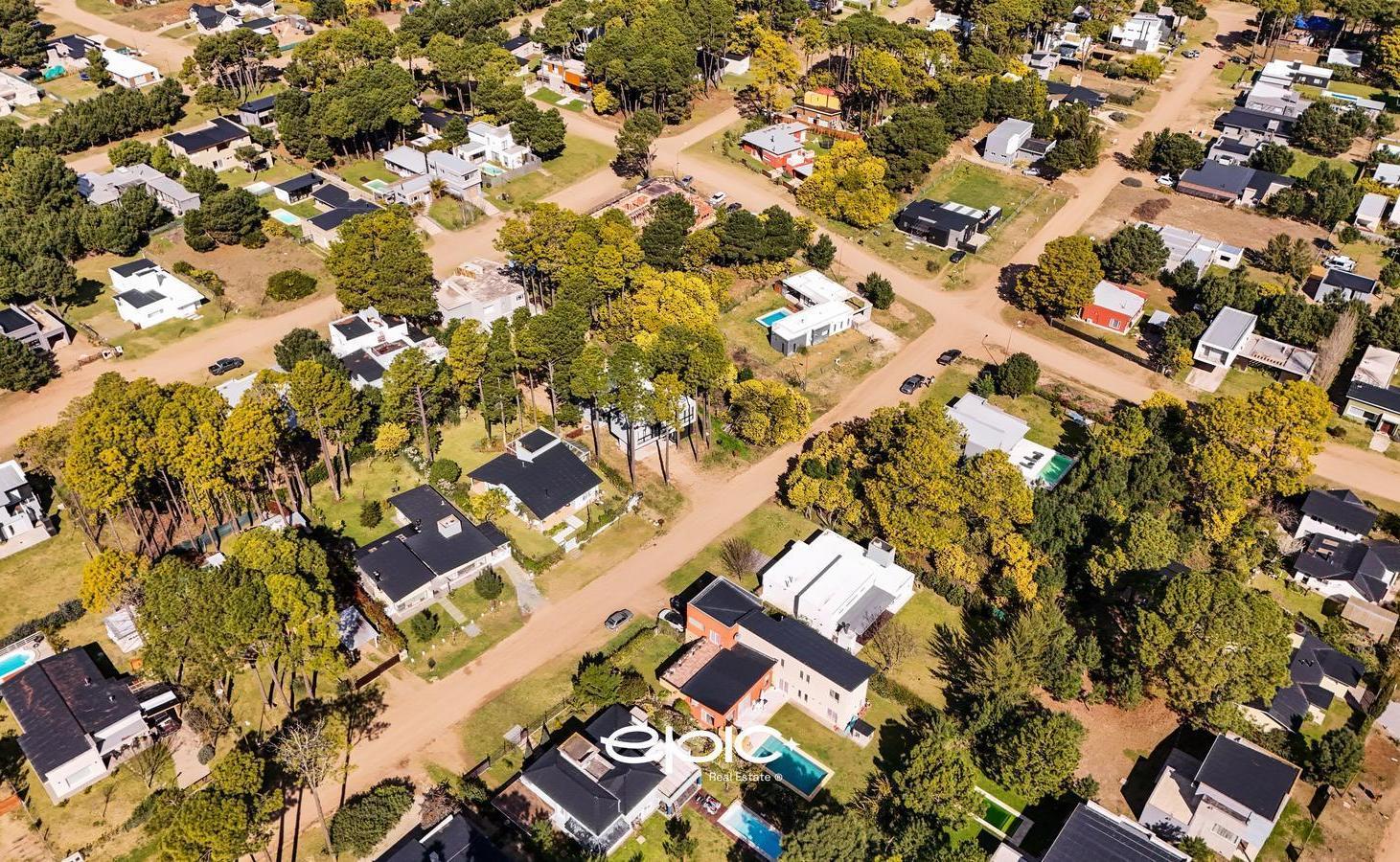 Foto de Lote en venta en Carilo, imagen 4