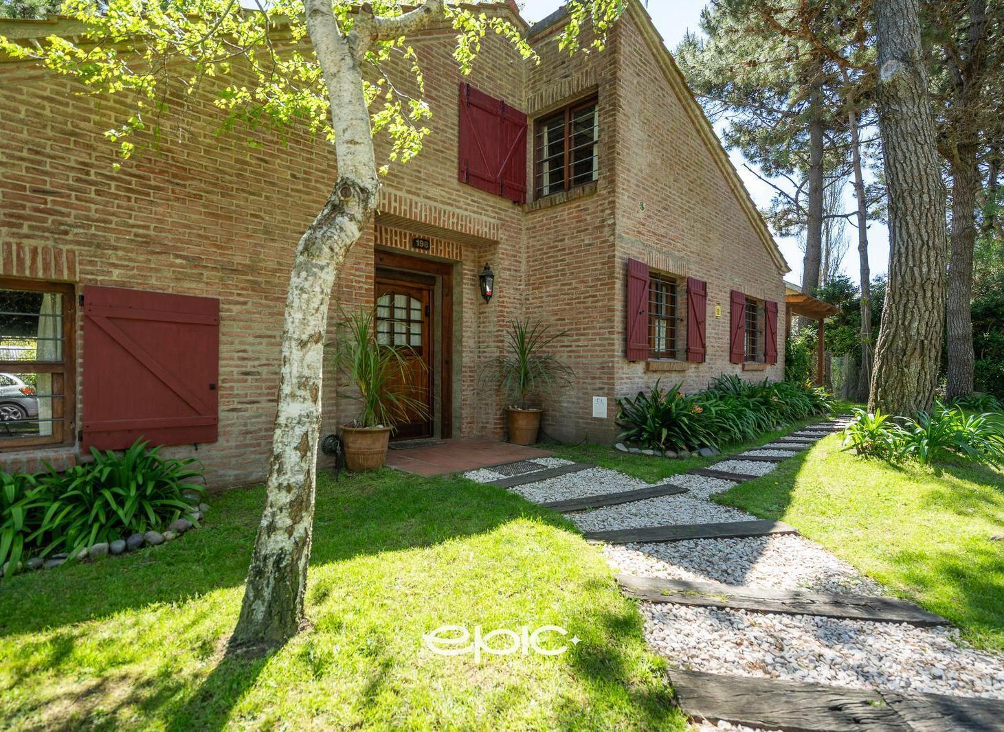 Foto de Casa en venta 4 amb en Valeria del Mar con gas natural, imagen 2