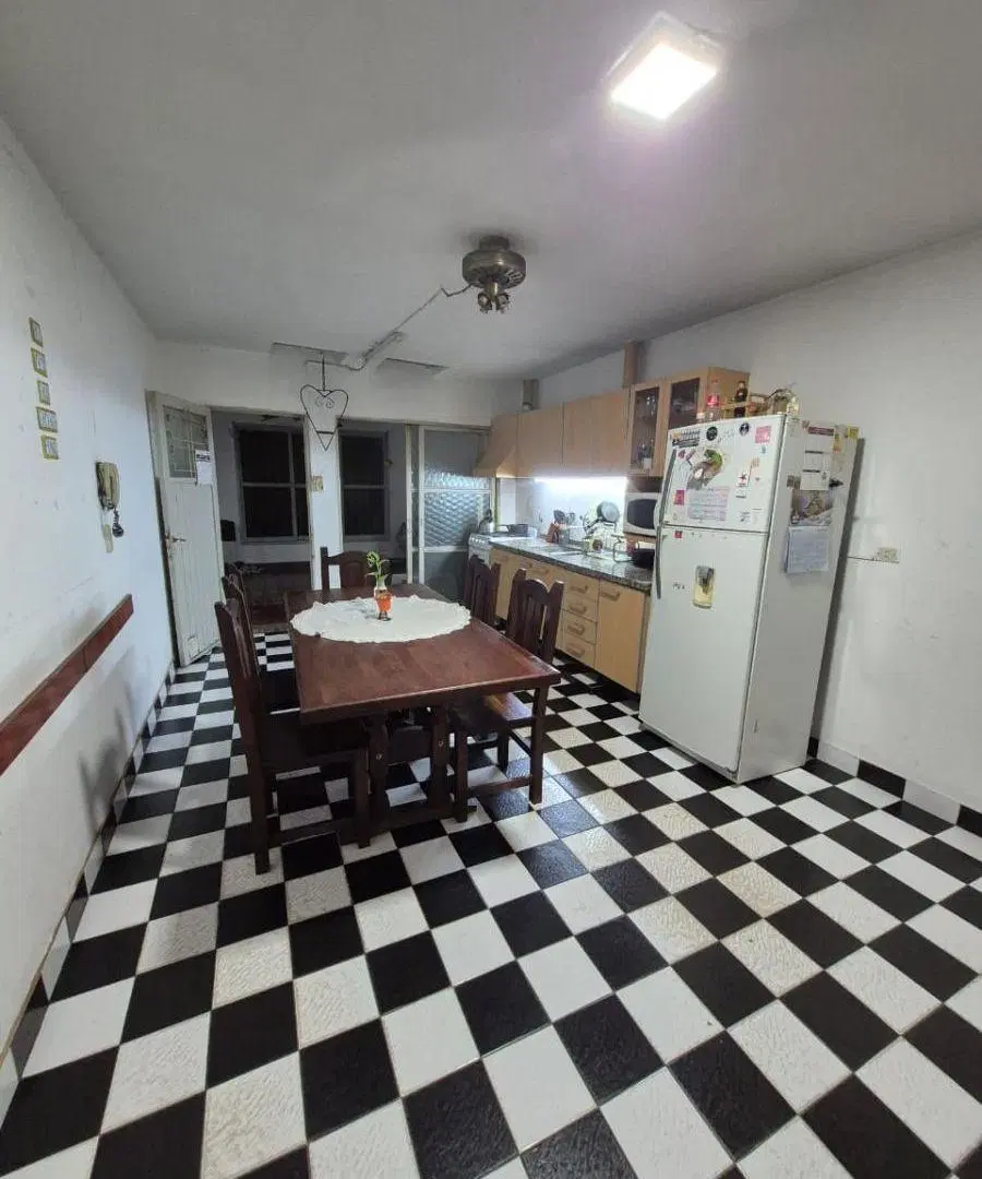 VENDO CASA EN MUY BUEN ESTADO DE CONSERVACIÓN EN JOSÉ IGNACIO DIAZ PRIMERA SECCIÓN 3