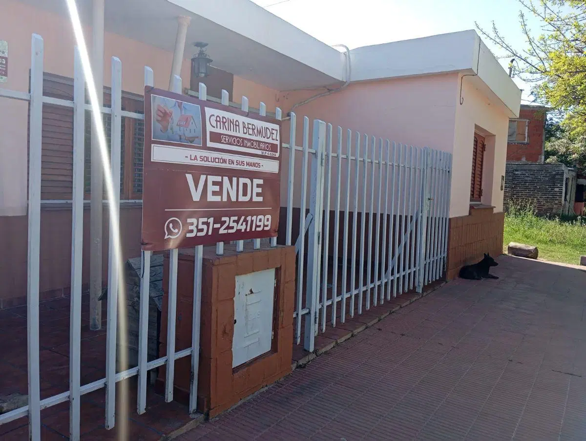 VENDO CASA EN MUY BUEN ESTADO DE CONSERVACIÓN EN JOSÉ IGNACIO DIAZ PRIMERA SECCIÓN 2