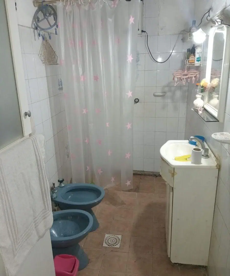 VENTA DE CASA P.B A RECONSTRUIR Y EN P.A DPTO EN MIUY BUEN ESTADO DE CONSERVACION 3