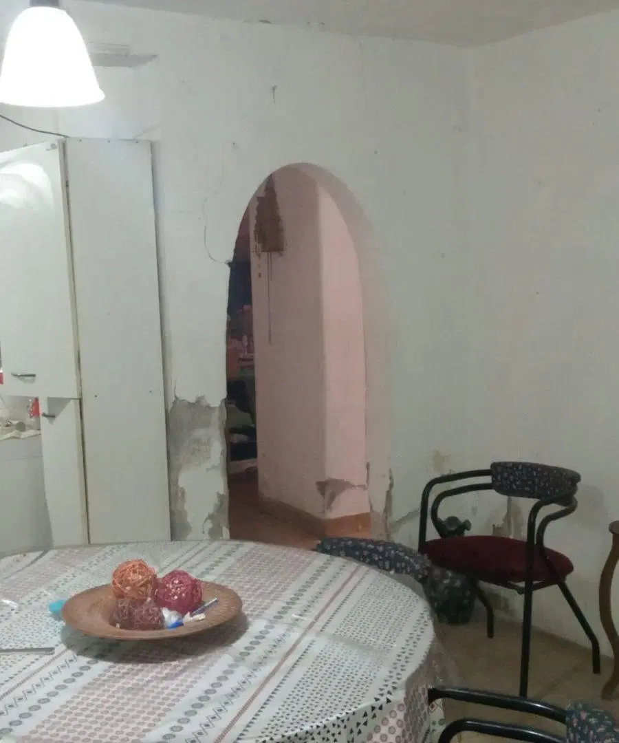 VENTA DE CASA P.B A RECONSTRUIR Y EN P.A DPTO EN MIUY BUEN ESTADO DE CONSERVACION 2