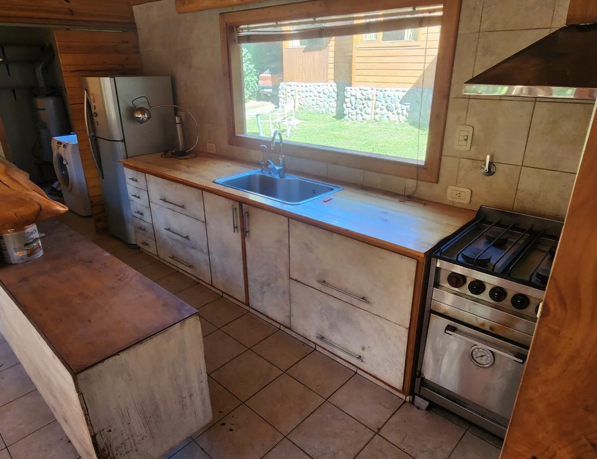 Complejo de Cabañas con Vivienda Principal en Los Coihues - Oportunidad Unica 3
