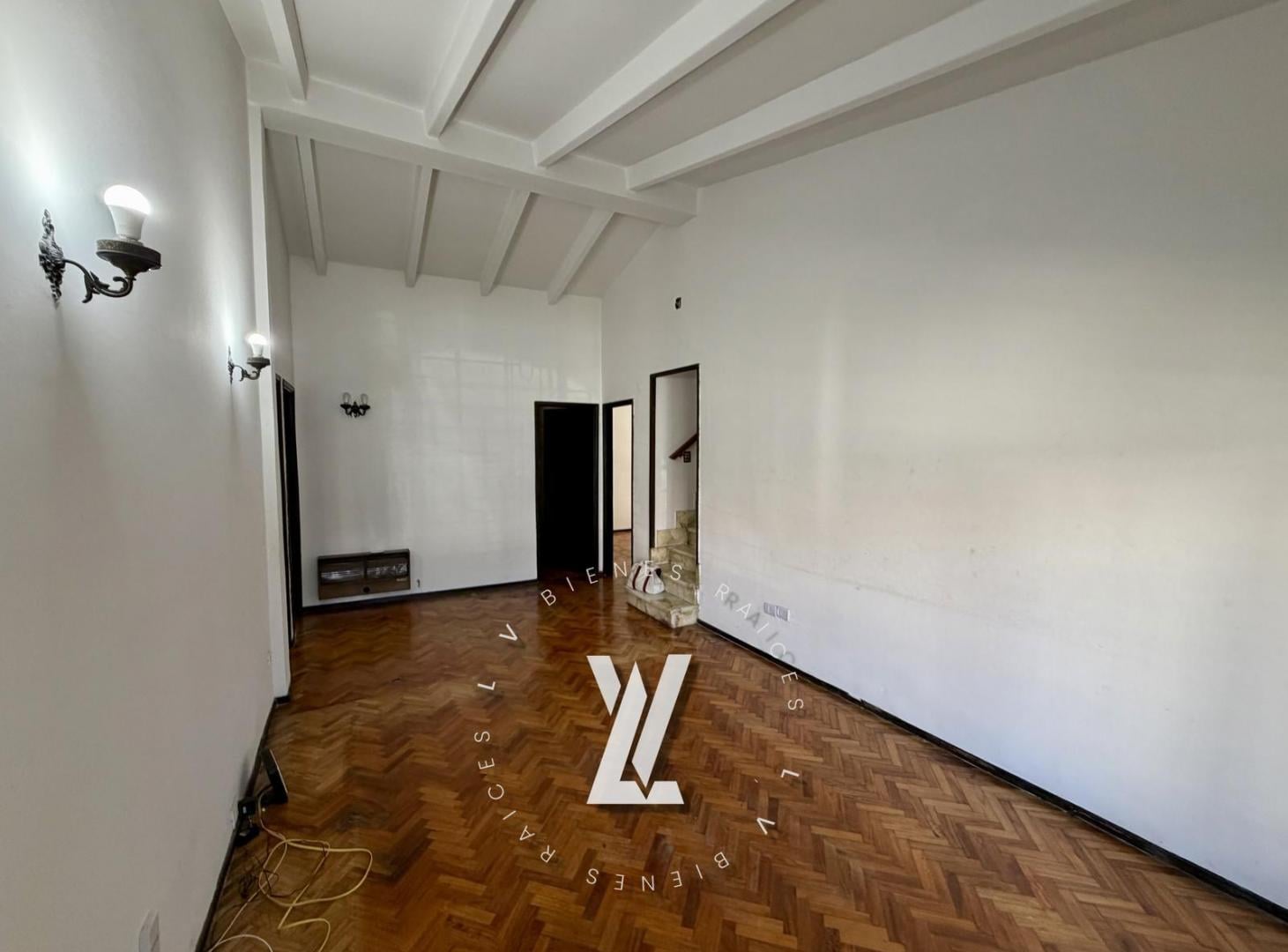 Casa 4 ambientes en venta en Quilmes Oeste - apto crédito