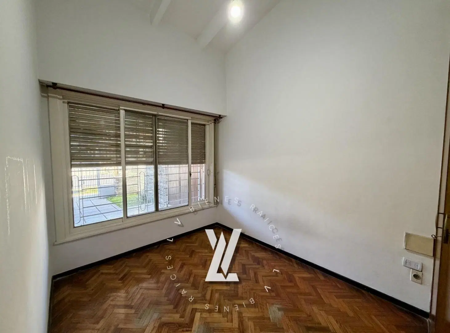 Casa 4 ambientes en venta en Quilmes Oeste - apto crédito 3