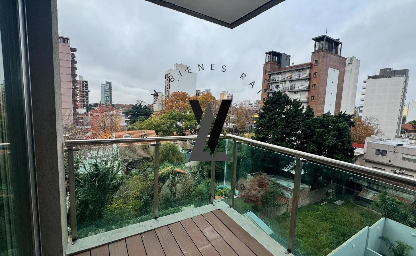 Foto de Venta Dpto 3 ambientes Categoría con Financiación en Centro de Quilmes, imagen 1