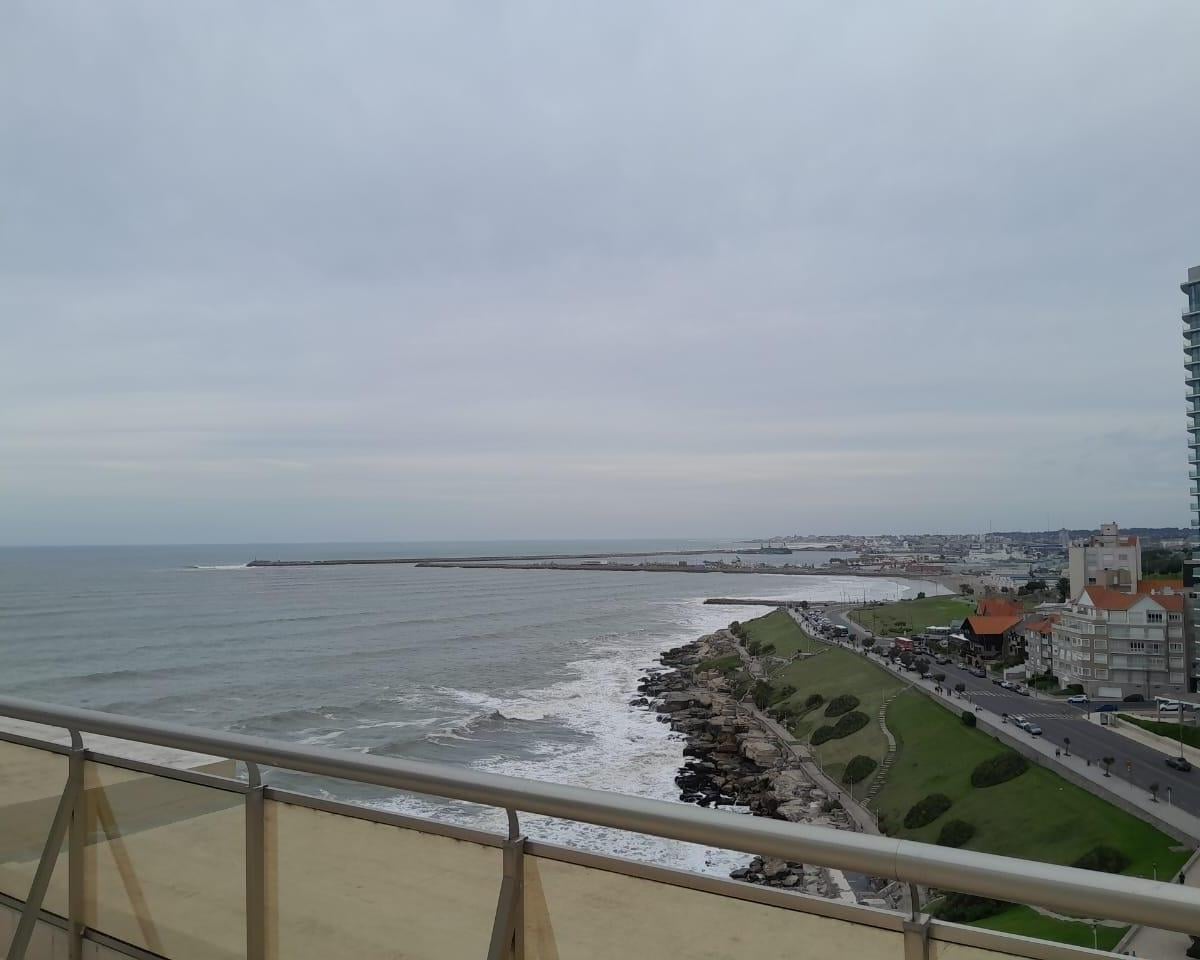 INCREIBLE VISTA AL MAR - 2 AMB. Y 1/2 EN VENTA - PLAYA CHICA