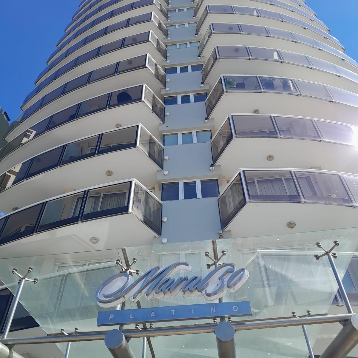 VENTA DEPTO 3 AMB CON COCHERA Y BAULERA - MARAL 50