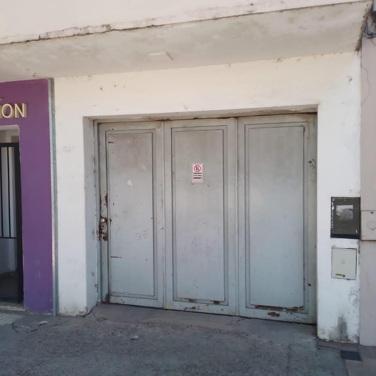 Vendemos Galpon, Ideal Cochera o Deposito Excelente Precio 2