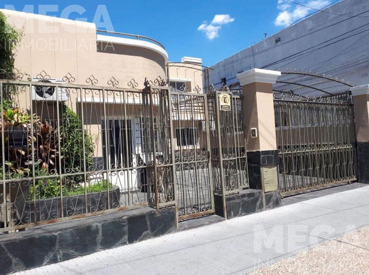 Alejandro Carbo .Casa