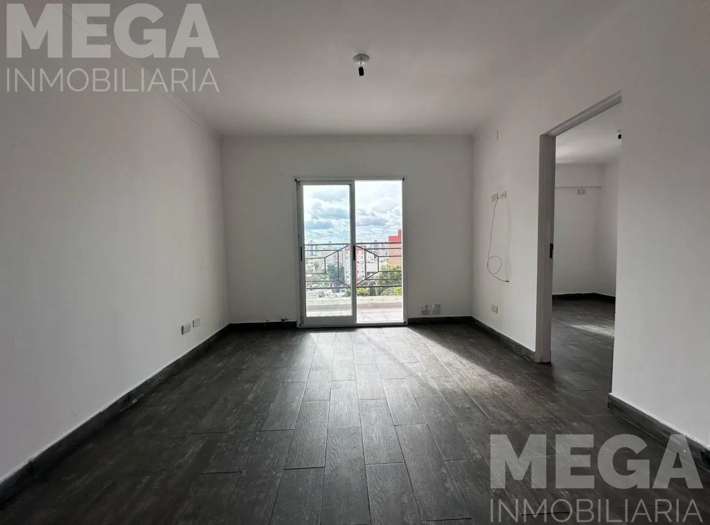 25 de junio N°439 | Alquiler Departamento de 1 dormitorio piso alto | A metros del centro! 3