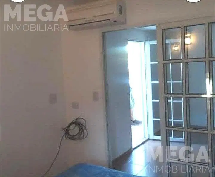 CASA AL FRENTE . 8