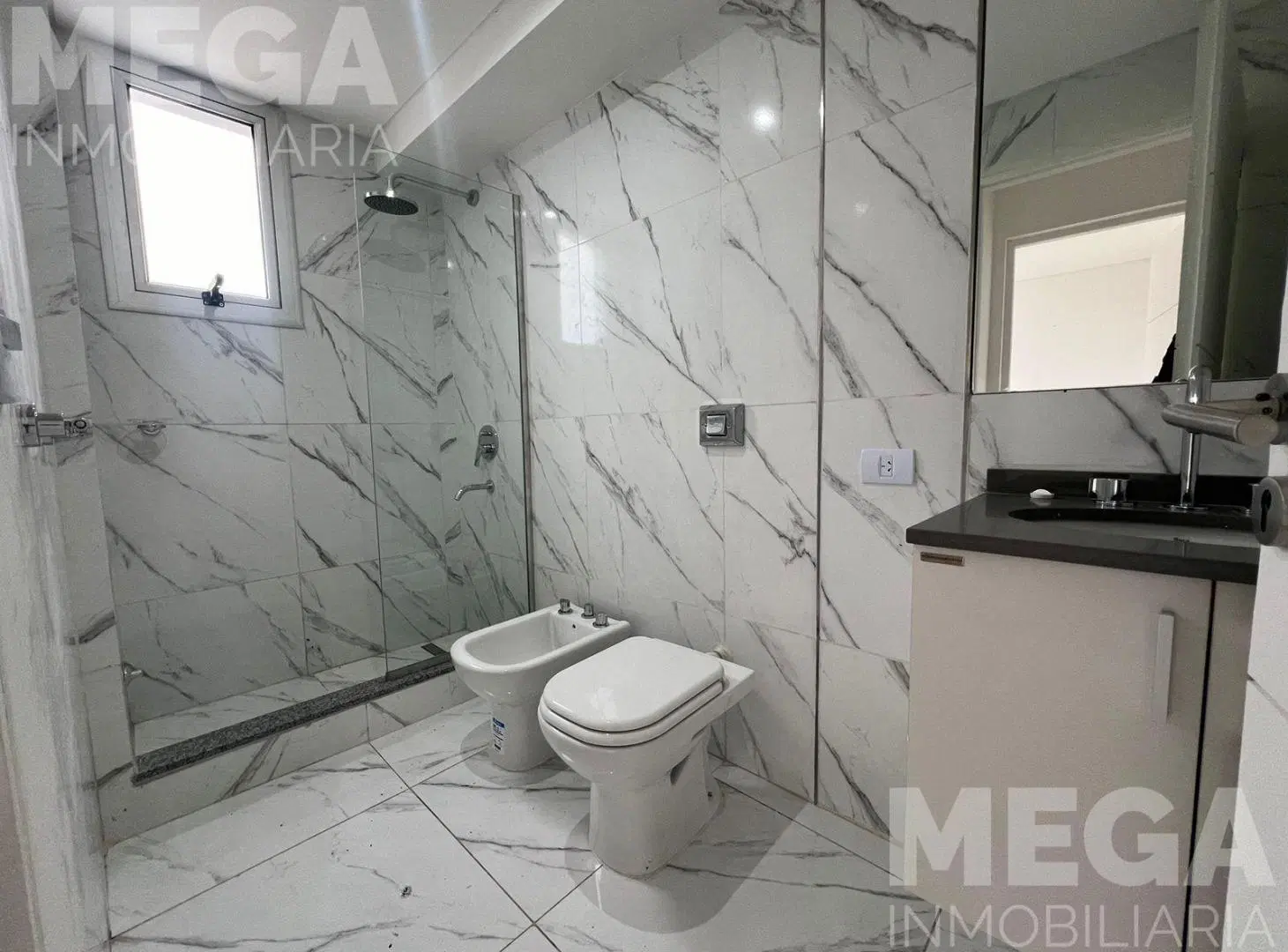25 de mayo 613 3er piso. Se Alquila Departamento con Amenities 1