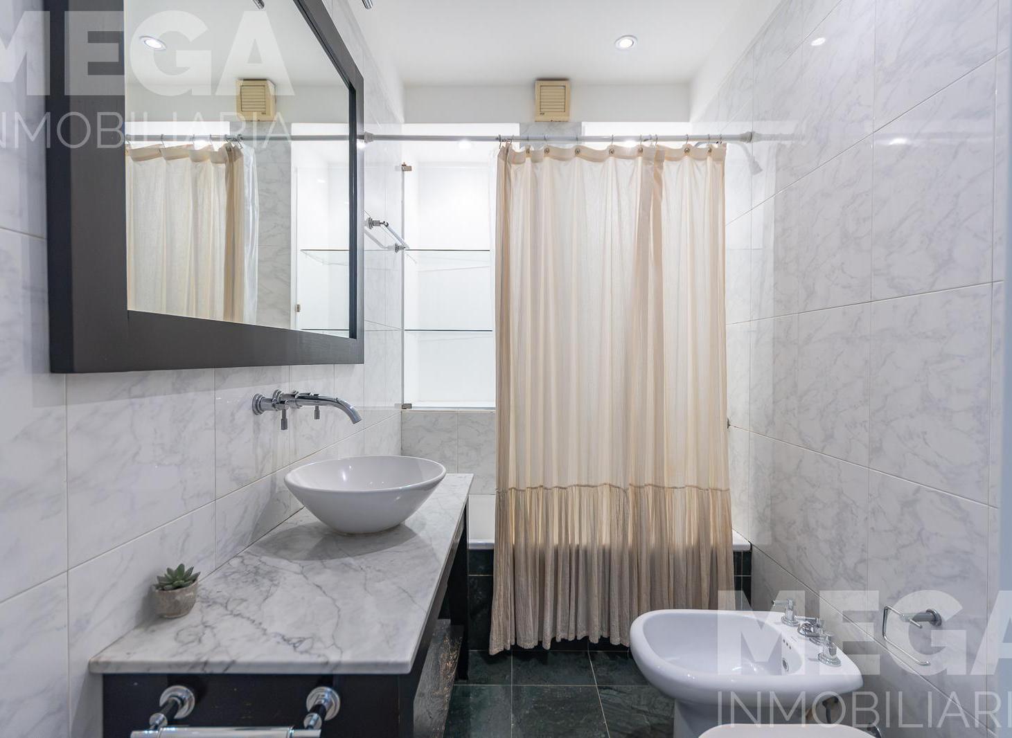 Foto de Avenida Santa Fe al 3300. Departamento en Recoleta en Alquiler!, imagen 2