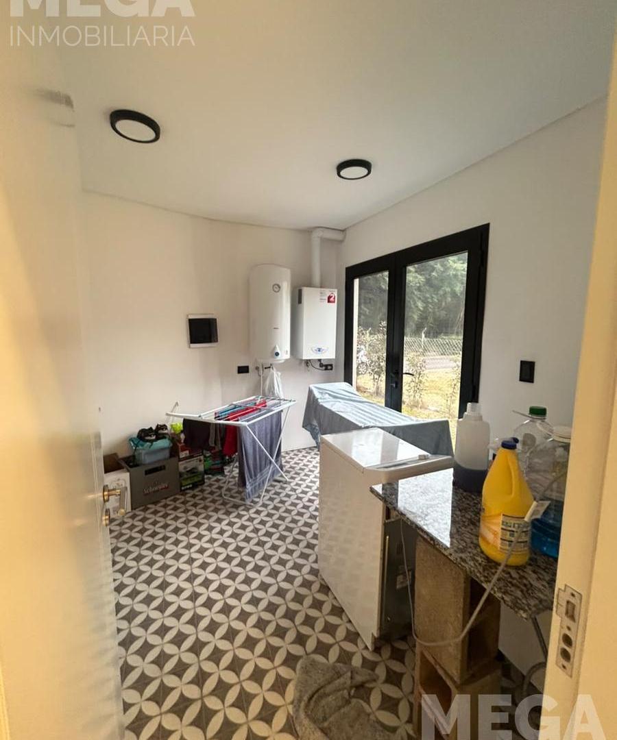 Foto de Av. José Manuel Estrada 2011. EXCLUSIVA CASA EN VENTA | PUERTO URQUIZA, imagen 5