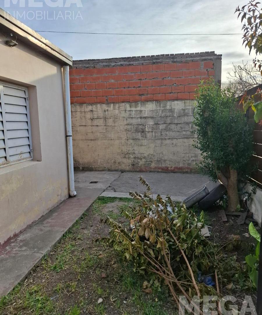 Foto de Arturo Frondizi 3030. Casa en Venta 2 Dormitorios. Colonia Avellaneda, imagen 1