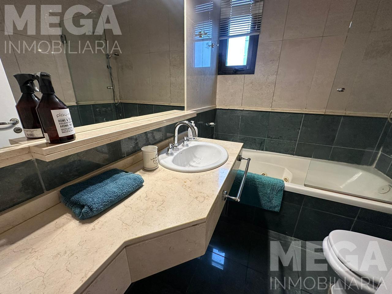Foto de Departamento en Venta de 2 dormitorios con Cochera., imagen 2