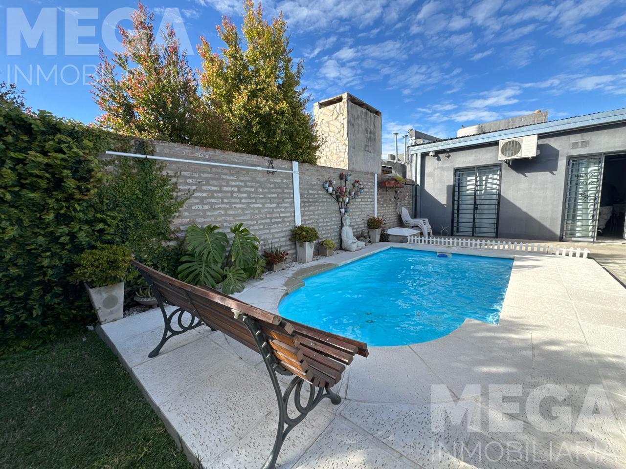 Foto de Casa de 2 dormitorios en Venta con Pileta y Quincho. Zona Acceso Norte., imagen 2