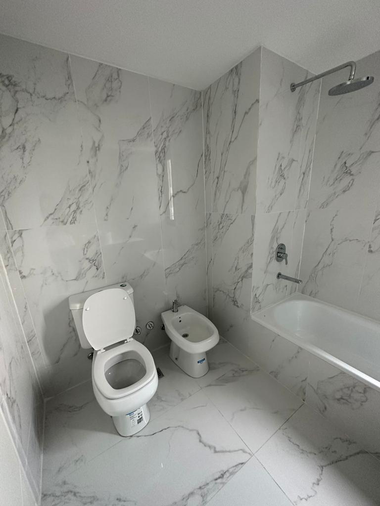 Departamento en Venta en Tigre, G. B. a. Zona Norte, Argentina 4