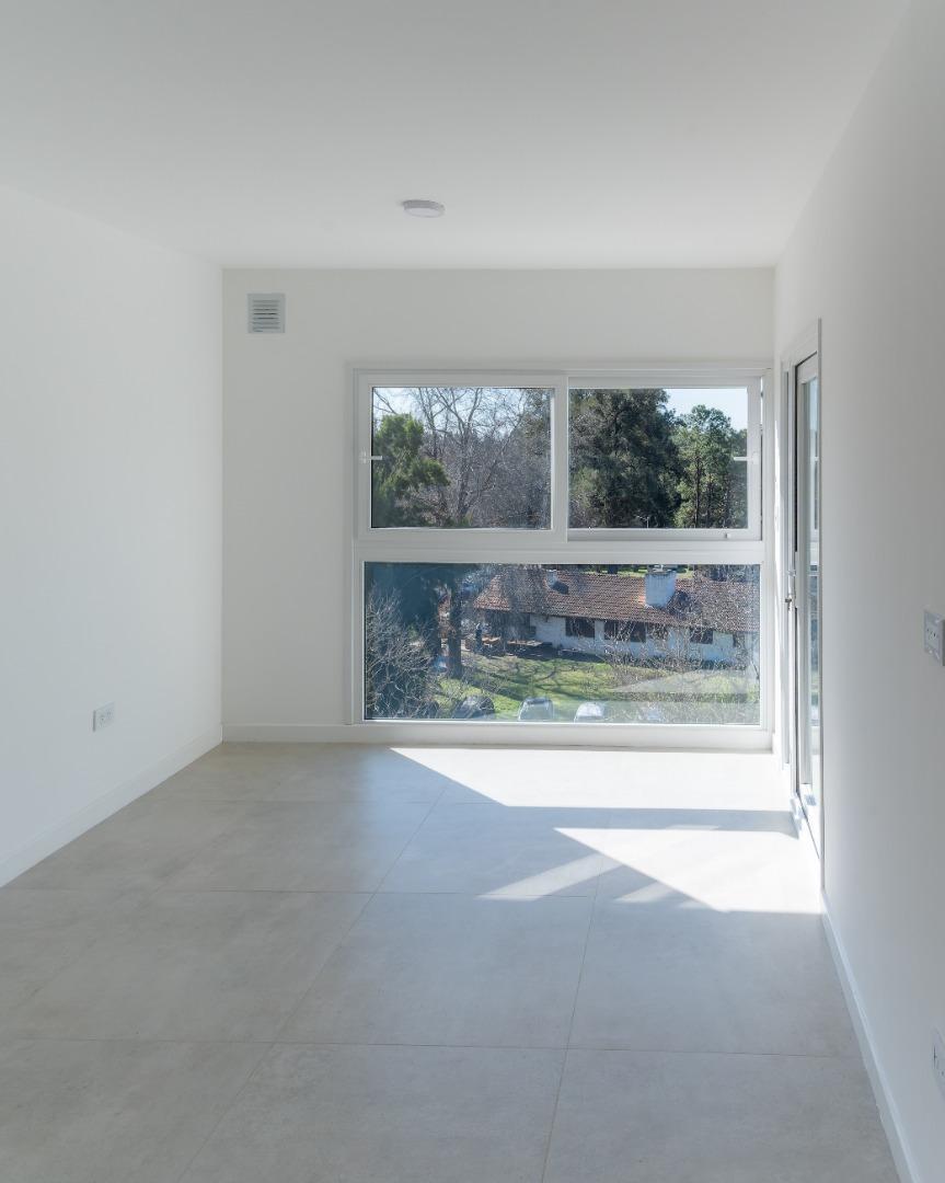 Foto de Departamento de pozo en venta 2 amb. Loma Verde, imagen 2