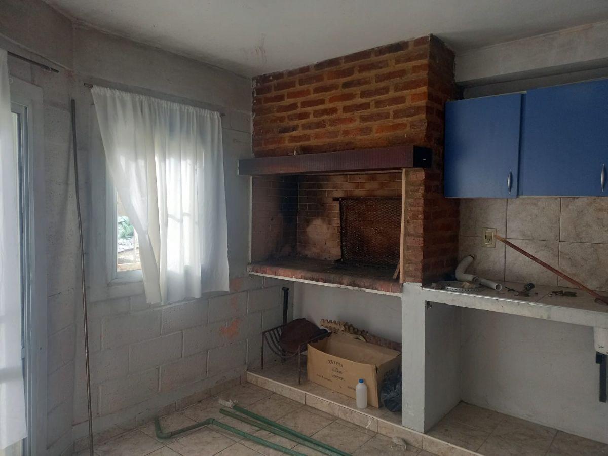 Foto de Duplex de 6 ambientes en Alquiler, con parrilla y cochera, Monte Grande., imagen 5
