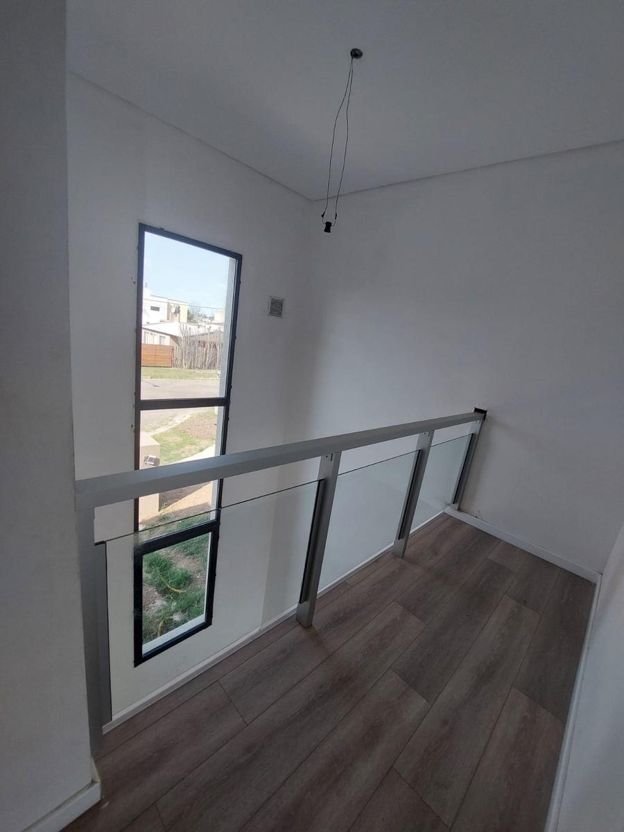 Casa Dos Dorm. - Ricardone - San Lorenzo 4