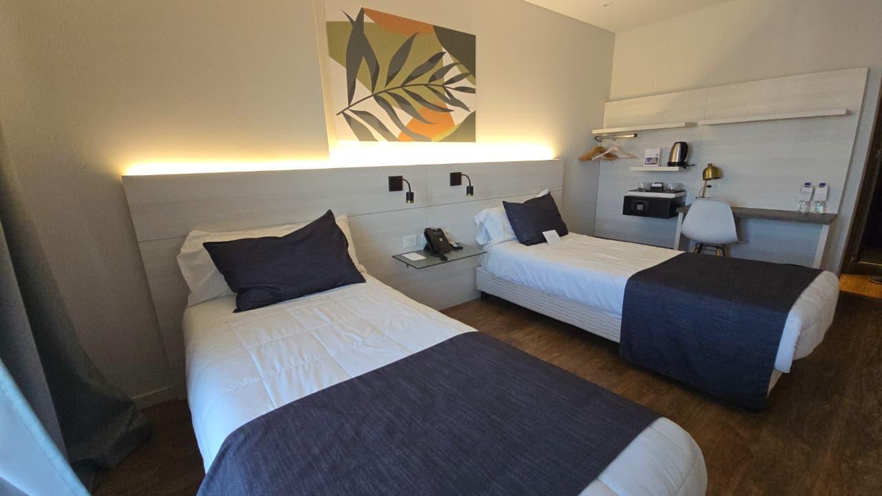 VENTA-OFICINA/ HABITACION EN HOTEL-HOTEL MERCURE-BV.RONDEAU 100-ROSARIO