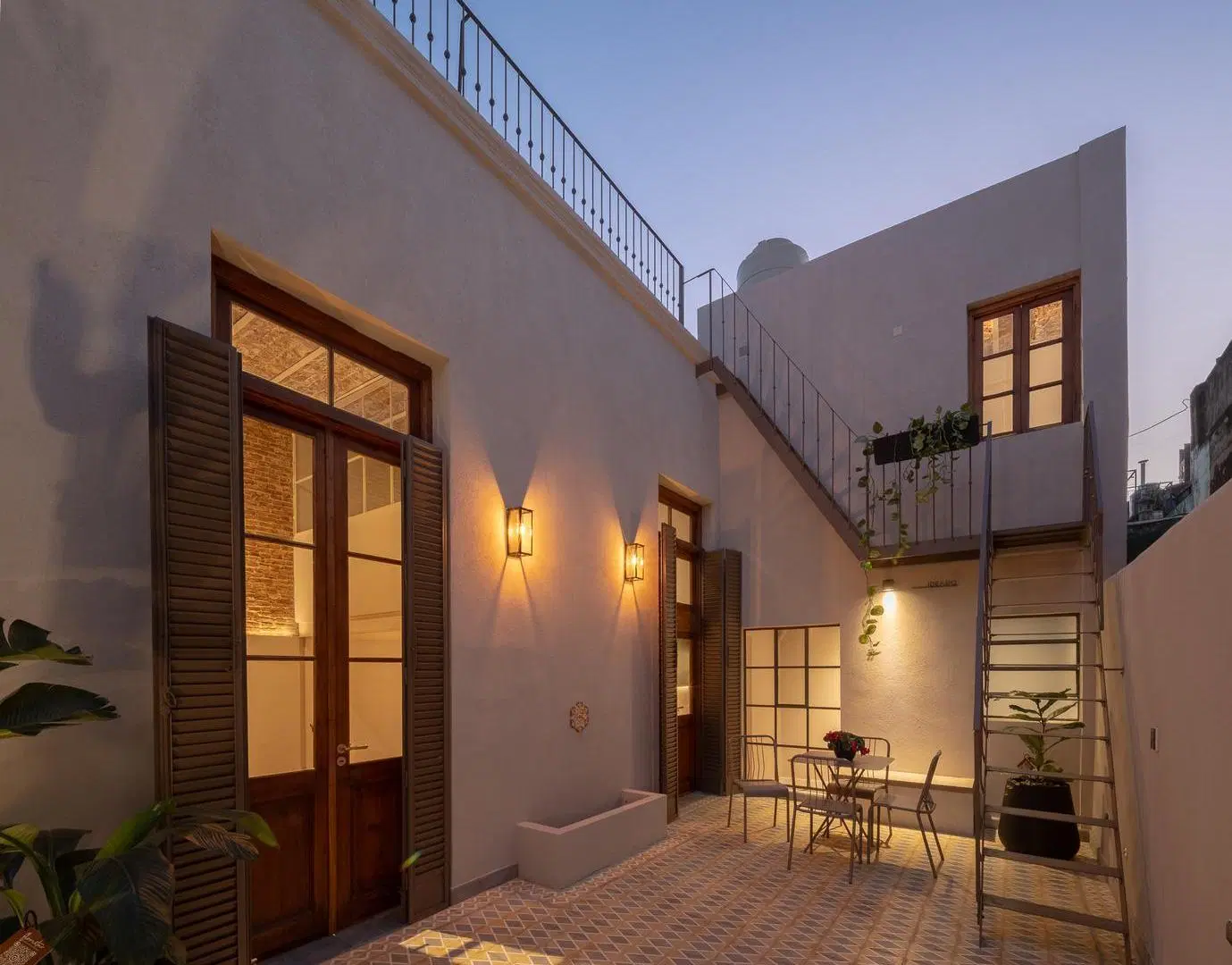 CASA DE PASILLO 2 DORMITORIOS + COMODÍN - OV LAGOS 200 - PICHINCHA 2