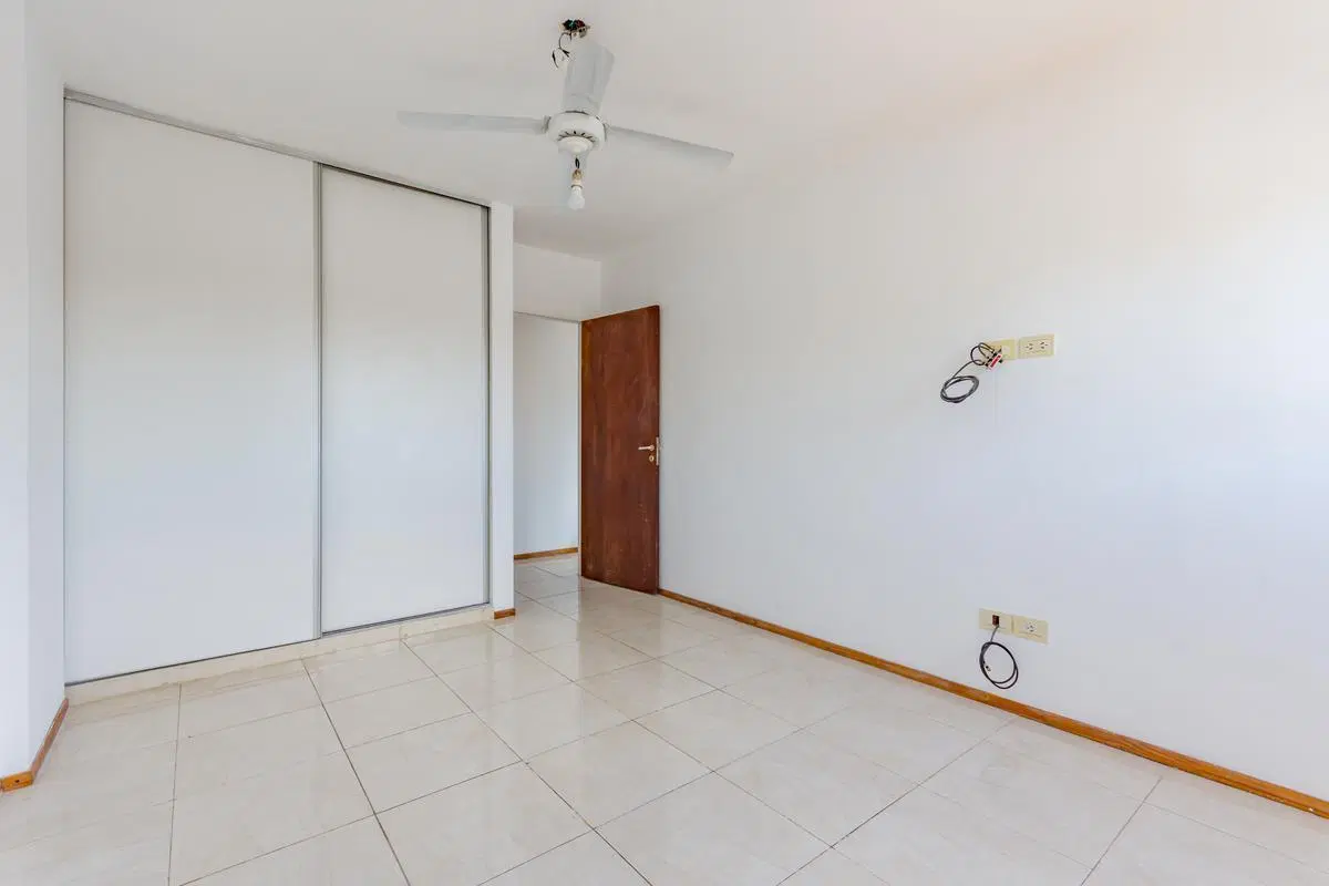Venta-Departamento dos dormitorios- APTO CRÉDITO- Avellaneda y Rioja- Echesortu 2