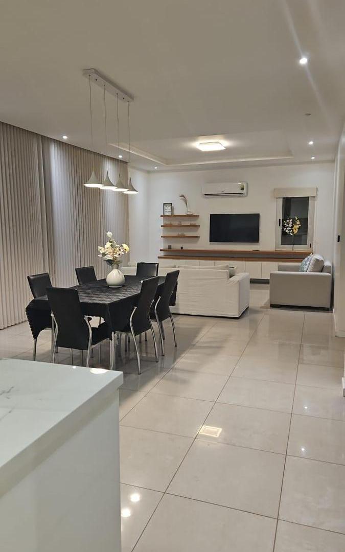 Foto de Casa en alquiler permanente- Barrio Privado Puerto Roldán- Tres, imagen 4