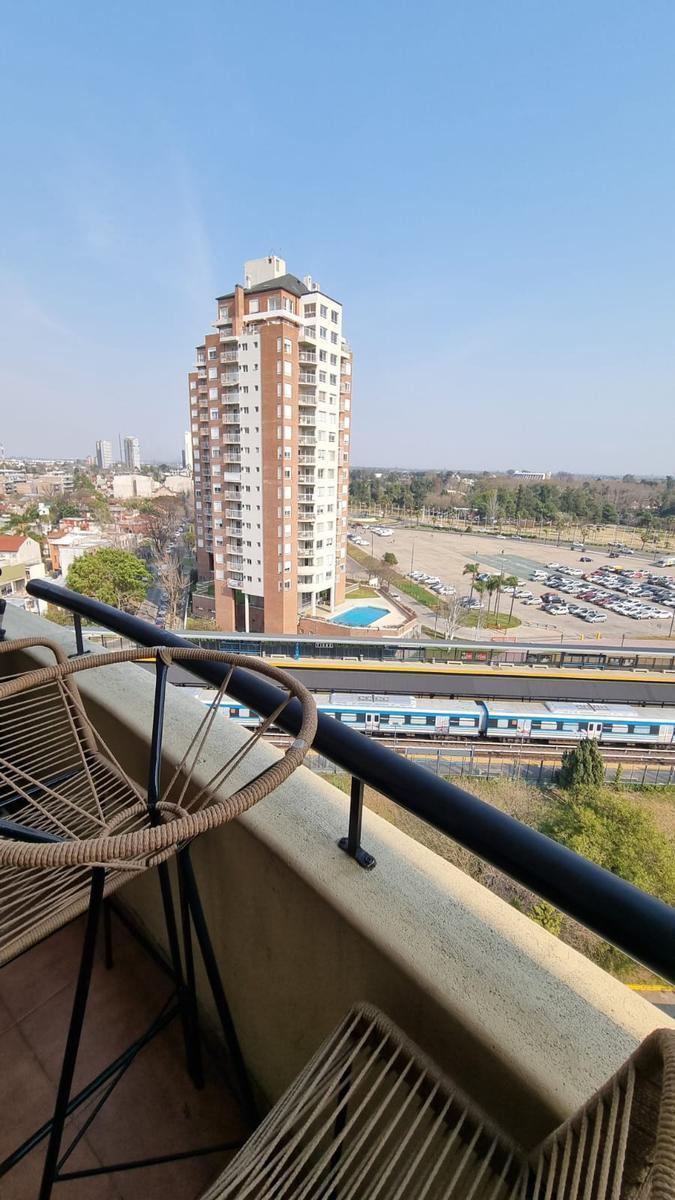 Venta de Departamento Tres Ambientes en Torre Delta 2